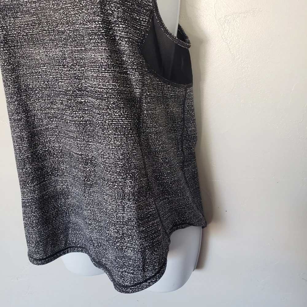 Lululemon Women's Sculpt Tank II Twillines Workout Top Black White Mesh Gym M/L